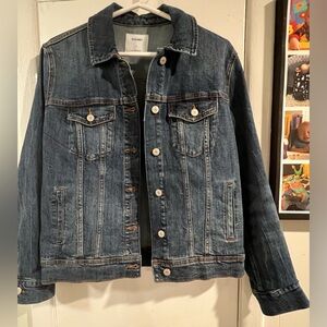 Old Navy Denim Jacket size Large